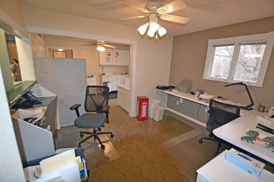 More Photos Of 3214 N Illinois St, Swansea Medical For Sale