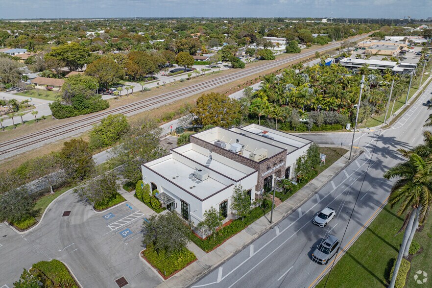More Photos Of 1010 NE 5th Ave, Delray Beach General Retail For Sale