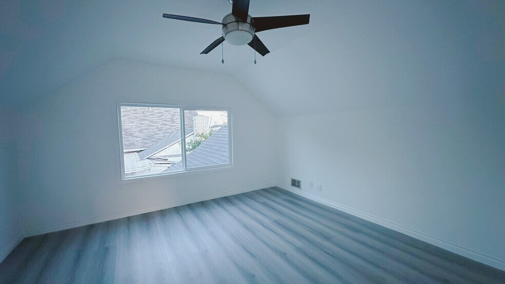 More Photos Of 3759 W 182nd St, Torrance Multifamily For Sale