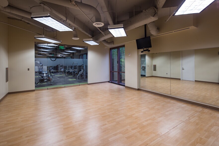 More Photos Of 3495 Piedmont Rd NE, Atlanta Unknown For Lease