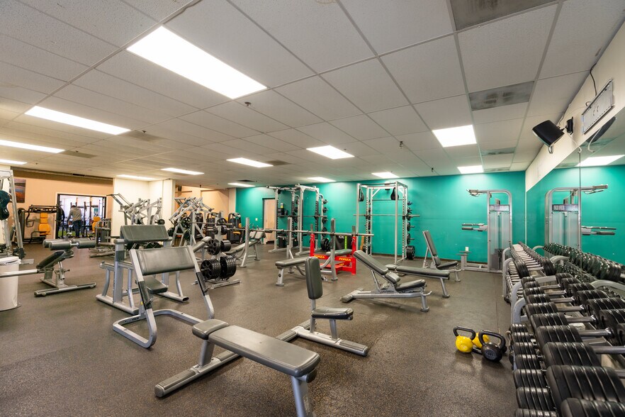 More Photos Of 300 1st Ave W, Kalispell Storefront Retail Office For Sale