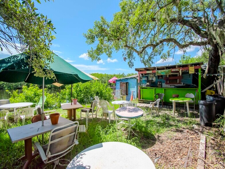 More Photos Of 1761 Beckett Way & US Highway 19, Tarpon Springs Bar For Sale