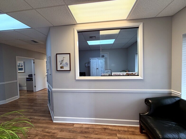 More Photos Of 410 Mill St, Mount Pleasant Office For Lease