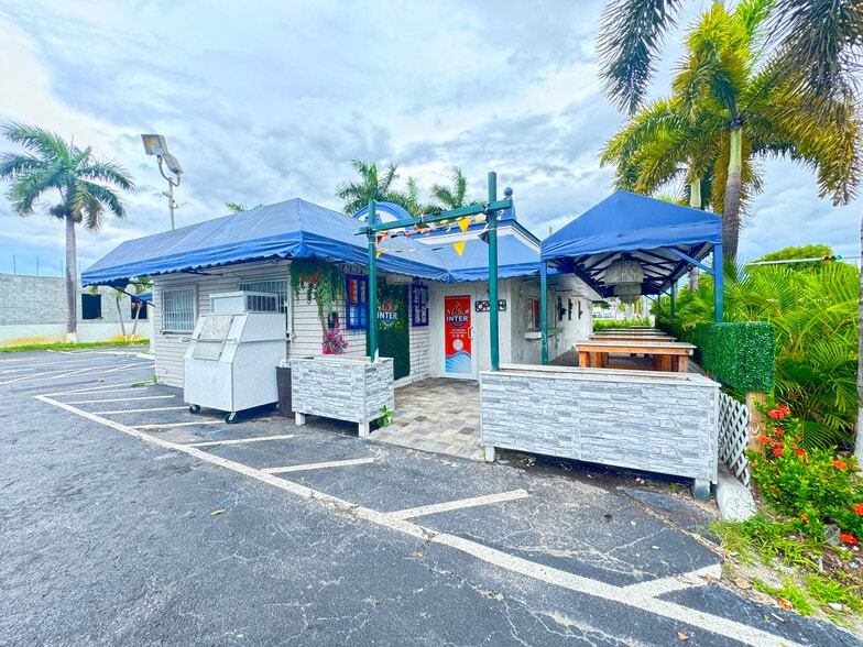 More Photos Of 3305 NW 32nd Ave, Miami Restaurant For Lease