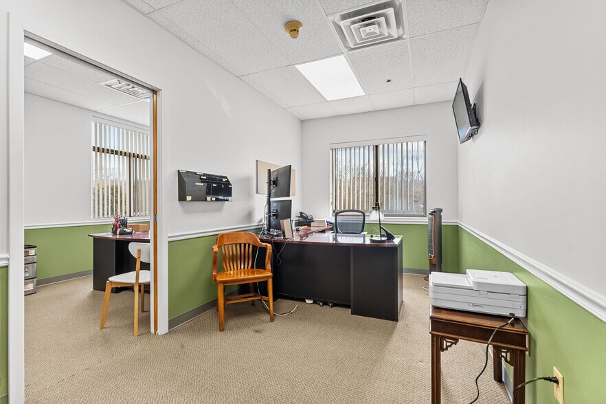 More Photos Of 20 Bellows Rd, Raynham Warehouse For Lease