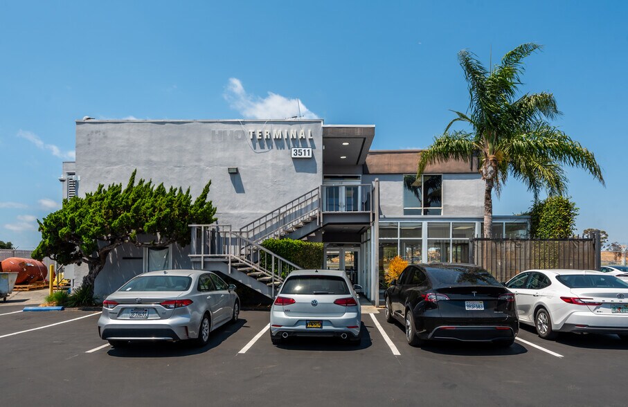 More Photos Of 3507 Jack Northrop Ave, Hawthorne Industrial For Sale