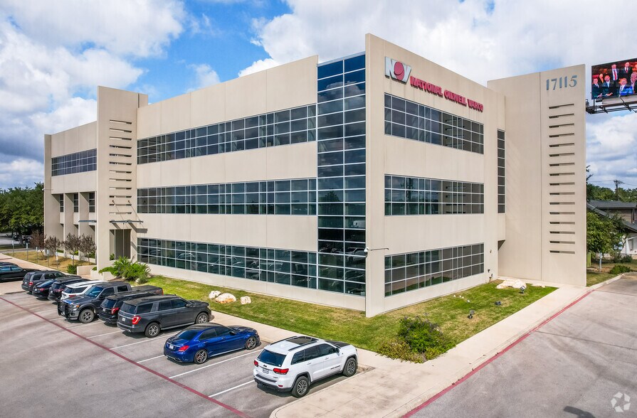 More Photos Of 17115 San Pedro Ave, San Antonio Office For Lease