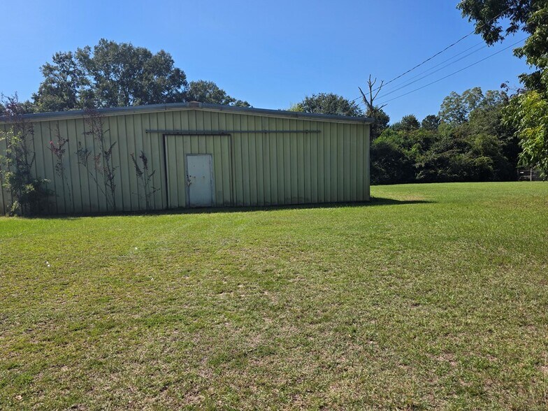 More Photos Of 66 South St, Georgetown Industrial For Sale