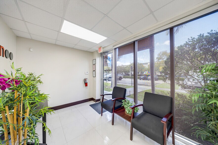 More Photos Of 12601 NW 115th Ave, Medley Warehouse For Lease