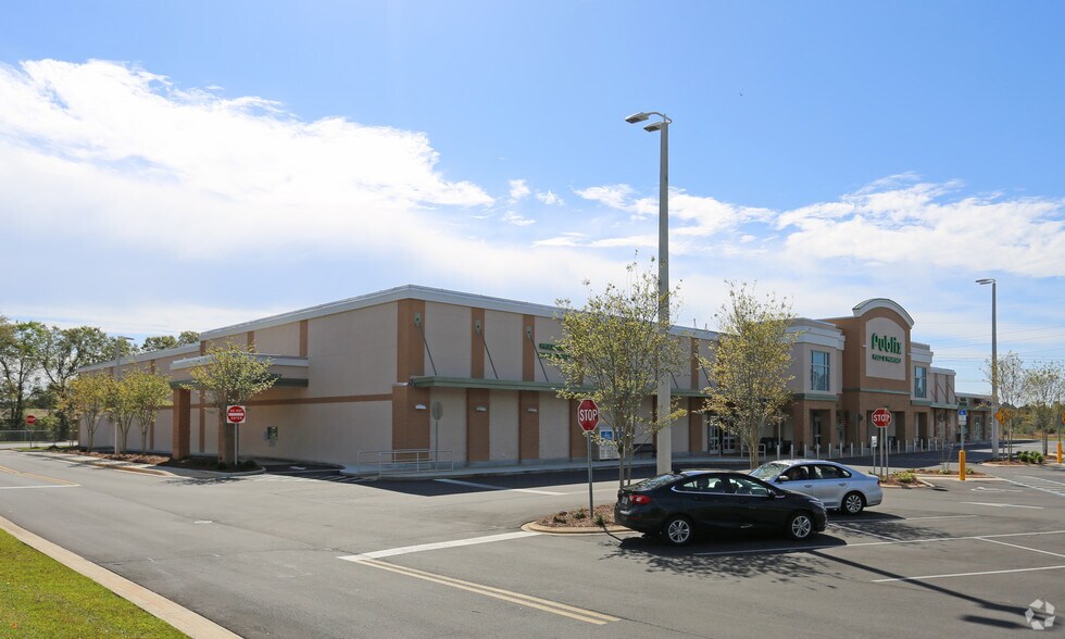 Primary Photo Of 5568-5580 Woodbine Rd, Milton Unknown For Lease