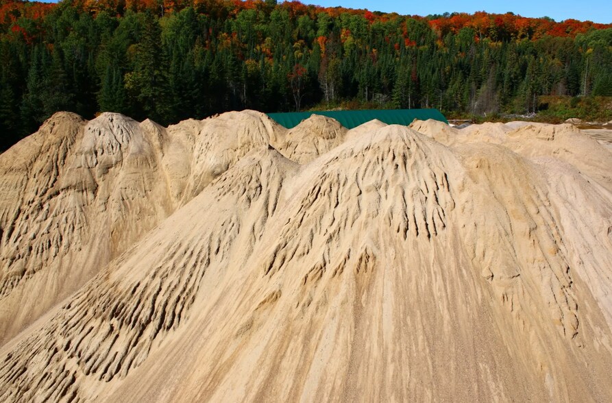 More Photos Of 428 Moxam Rd, Maynooth Land For Sale