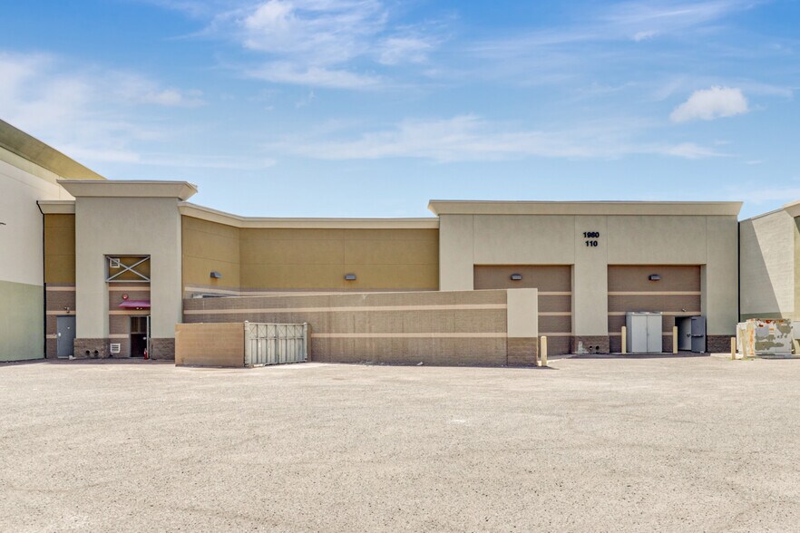 More Photos Of 1976 W Baseline Rd, Phoenix Storefront For Sale