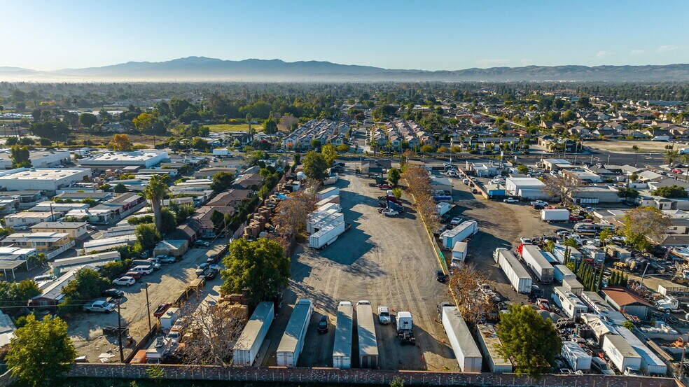More Photos Of 5570 W Mission Blvd, Ontario Contractor Storage Yard For Sale