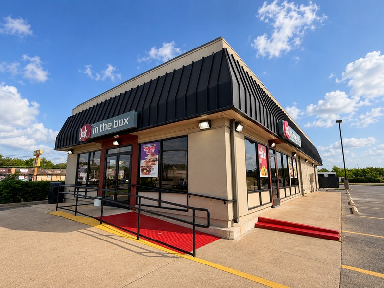 More Photos Of 110 E William Cannon Dr, Austin Fast Food For Lease