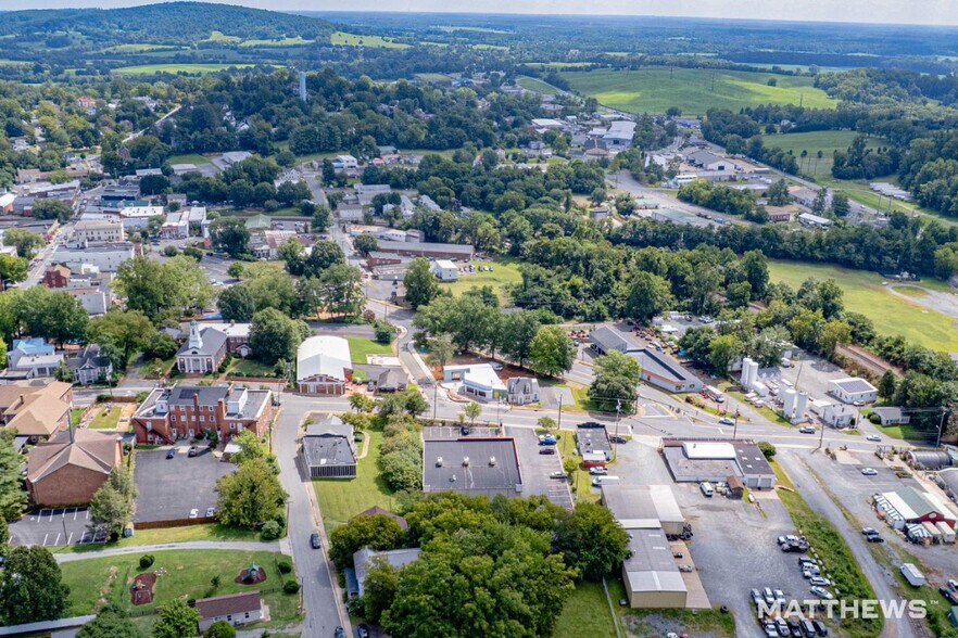 More Photos Of 140 Caroline St, Orange General Retail For Sale