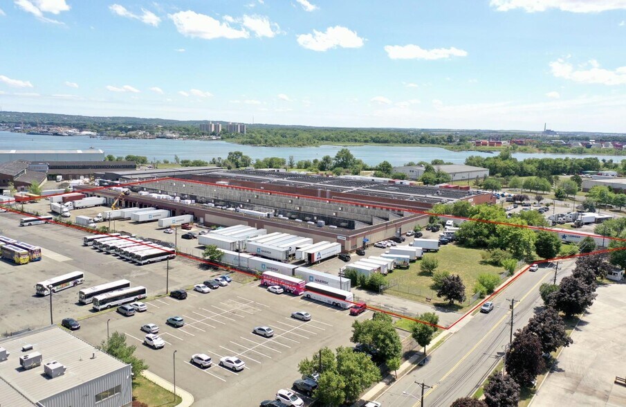 More Photos Of 327-347 1st St, Elizabeth Distribution For Sale