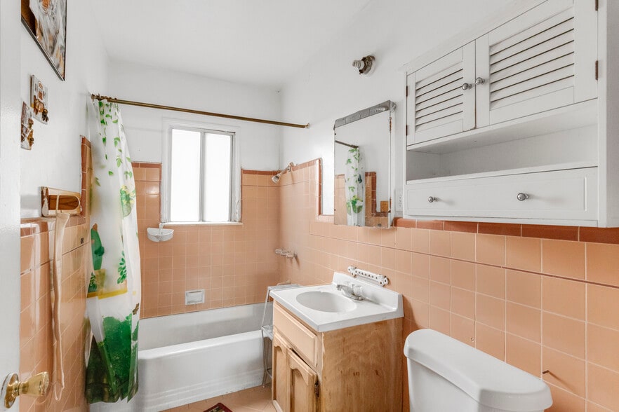 More Photos Of 1515 N Hollywood Way, Burbank Apartments For Sale