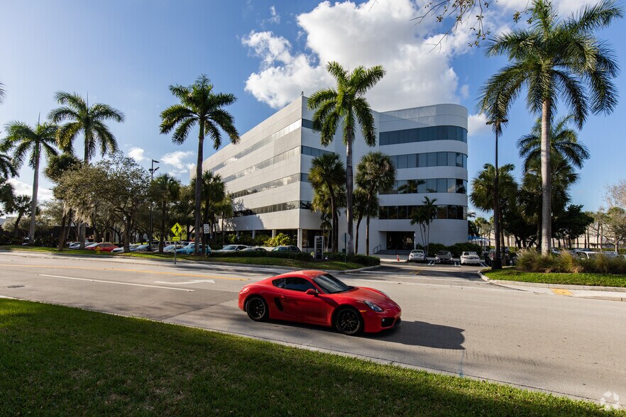 More Photos Of 7200 Corporate Center Dr, Miami Unknown For Lease
