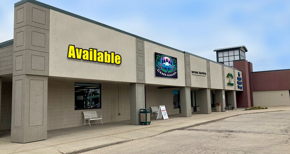 More Photos Of 205-245 S Century Ave, Waunakee Storefront For Lease