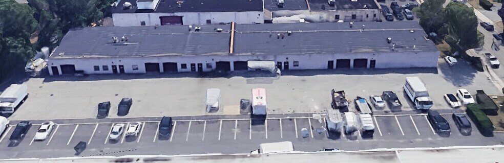 More Photos Of 289 Suburban Ave, Deer Park Warehouse For Sale