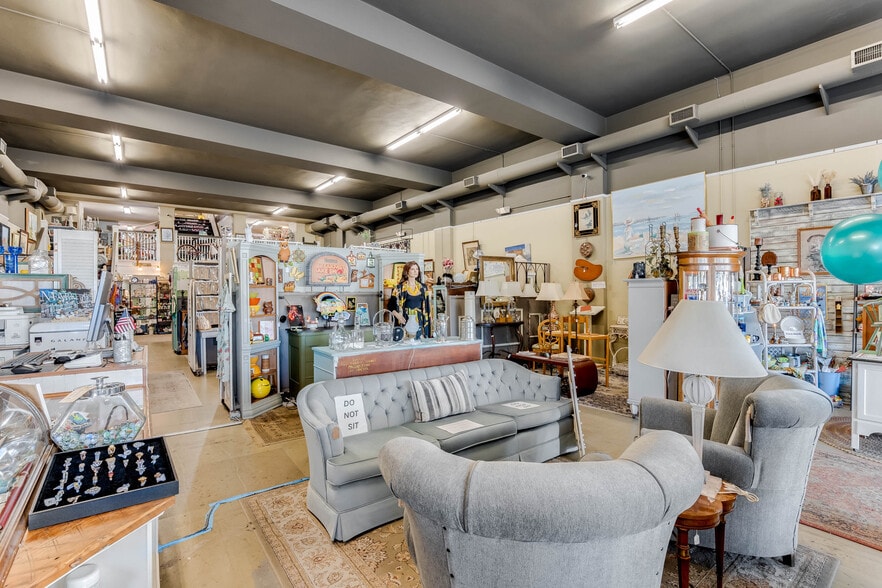 More Photos Of 114 S Woodland Blvd, Deland Storefront For Sale