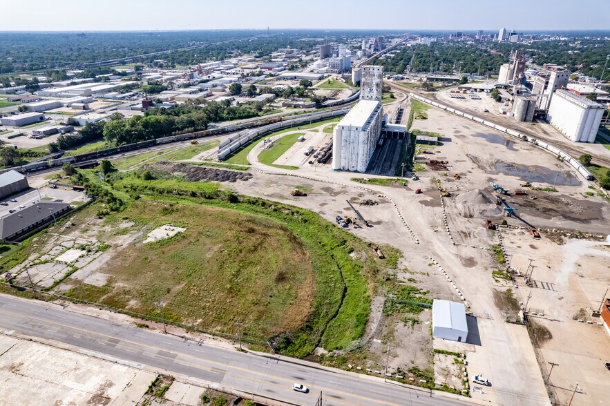 More Photos Of 515 E 21st St N, Wichita Land For Lease