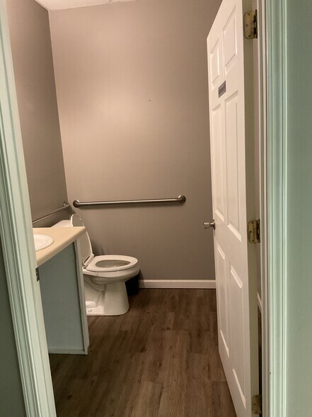 More Photos Of 157 Garrett Way NW, Milledgeville Self Storage For Lease