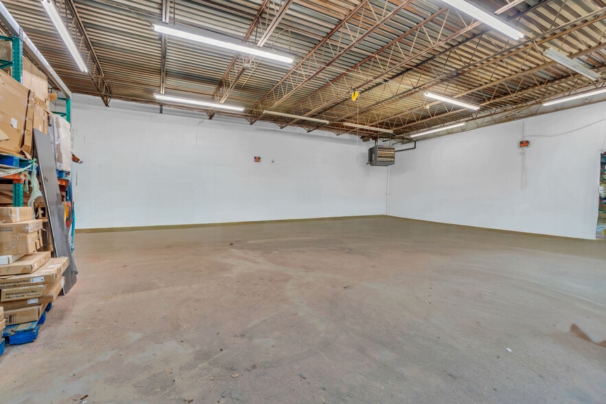 More Photos Of 449 N Cameron St, Winchester Manufacturing For Lease