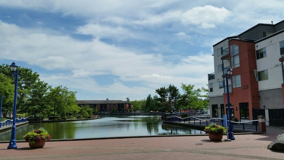 More Photos Of 18662-18678 SW Boones Ferry Rd, Tualatin Apartments For Lease