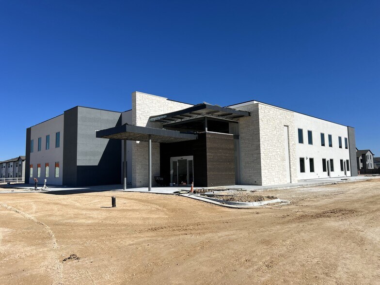 Primary Photo Of 201 E Wilco Hwy, Hutto Medical For Lease