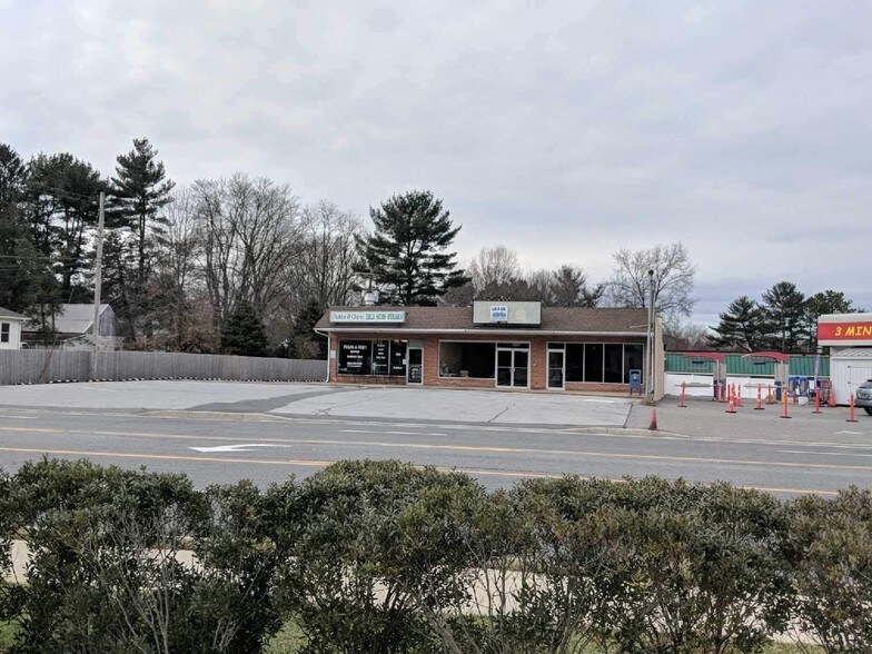 More Photos Of 1707 Foulk Rd, Wilmington Freestanding For Lease