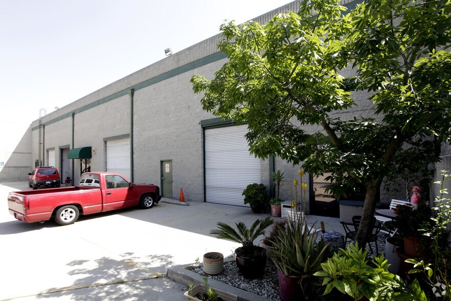 More Photos Of 11920 Goldring Rd, Arcadia Warehouse For Sale
