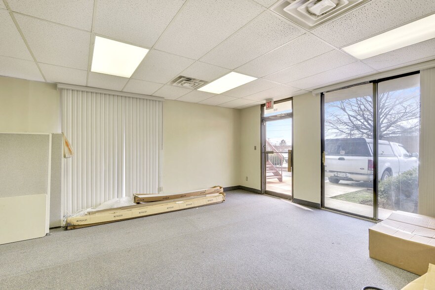8807 Sudley Rd, Manassas, VA 20110 Office For Lease