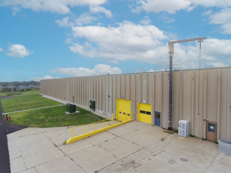 More Photos Of 9201 Wilmot Rd, Pleasant Prairie Warehouse For Lease
