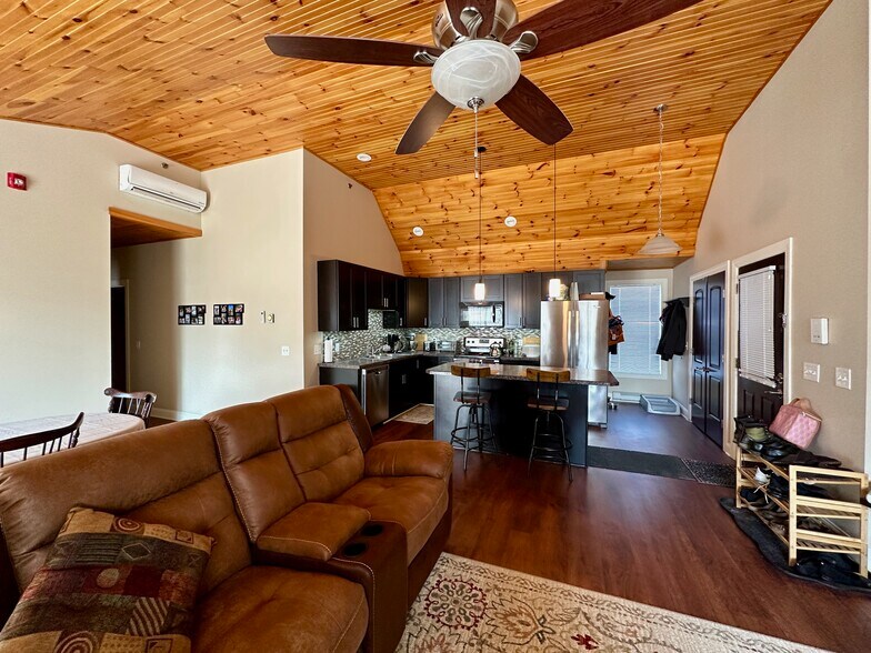 More Photos Of 1 Public Sq, Holley Apartments For Sale