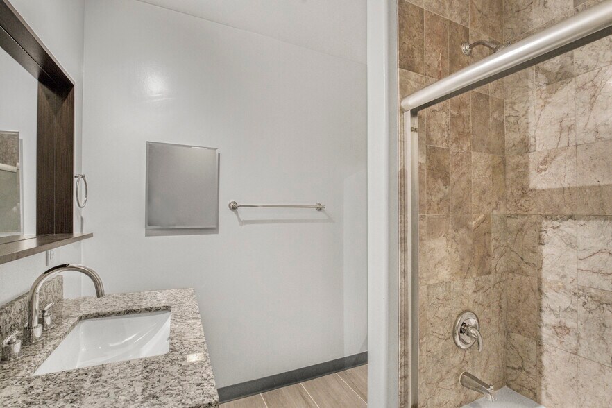 More Photos Of 12256 Riverside Dr, Valley Village Apartments For Sale