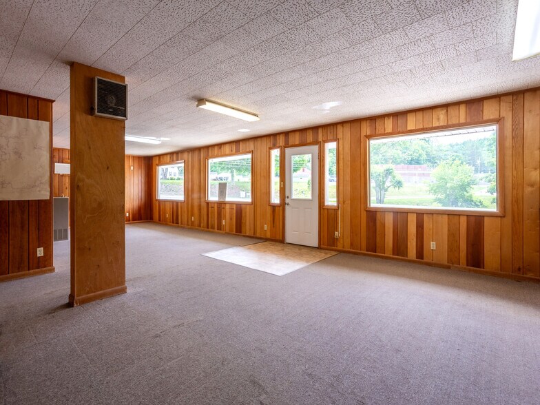 More Photos Of , Bakersville Unknown For Sale