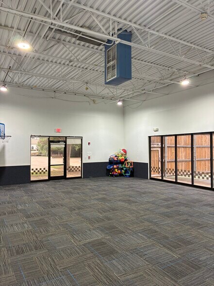 More Photos Of 6805 Colleyville Blvd, Colleyville Daycare Center For Sale