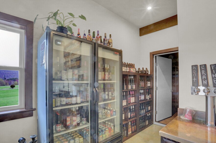 More Photos Of 596 Harman Rd, Halifax Winery Vineyard For Sale