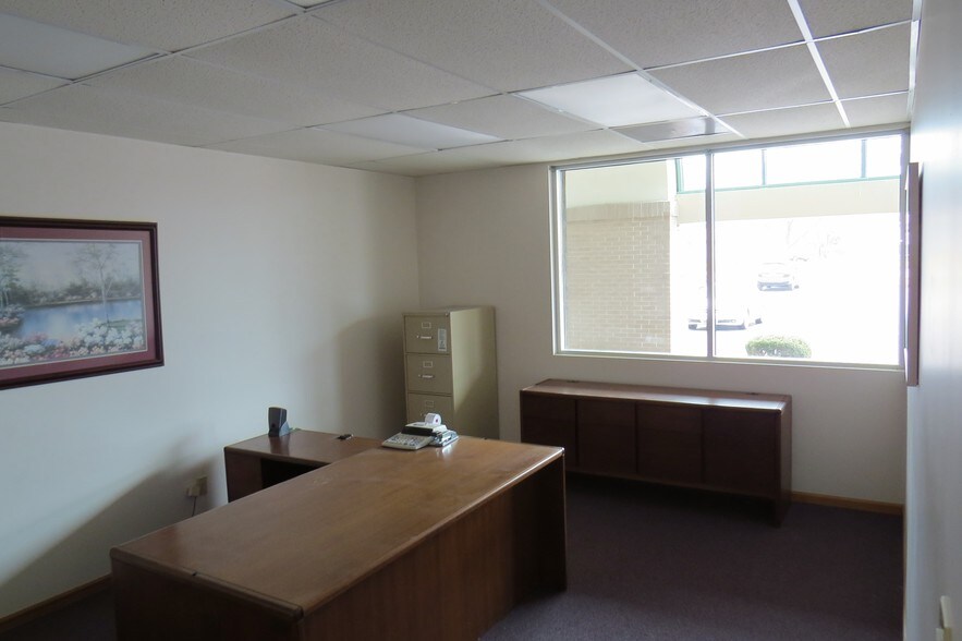 More Photos Of 9000-9030 Cline Ave, Highland Medical For Sale