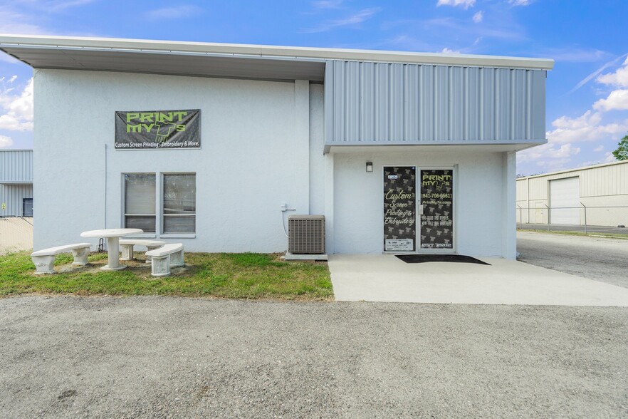 More Photos Of 4540 Northgate Ct, Sarasota Warehouse For Sale
