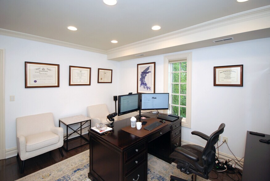 More Photos Of 21 W High St, Somerville Office For Lease