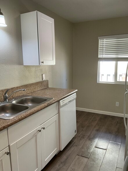 More Photos Of 468 Capitol Hill Ave, Reno Apartments For Sale