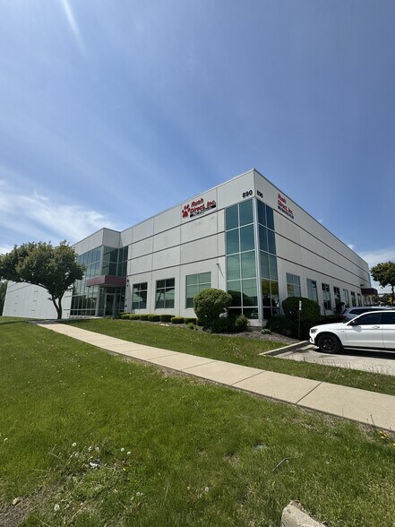 Primary Photo Of 880 N Wood Dale Rd, Wood Dale Warehouse For Lease