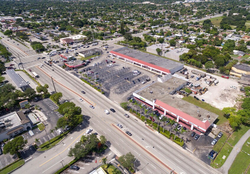 More Photos Of 19904 NW 2nd Ave, Miami Unknown For Lease