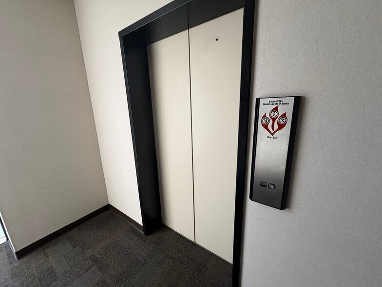 More Photos Of 3550 N Washington Blvd, Indianapolis Medical For Lease
