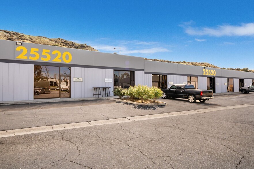 Primary Photo Of 25520 Avenue Stanford, Valencia Warehouse For Lease