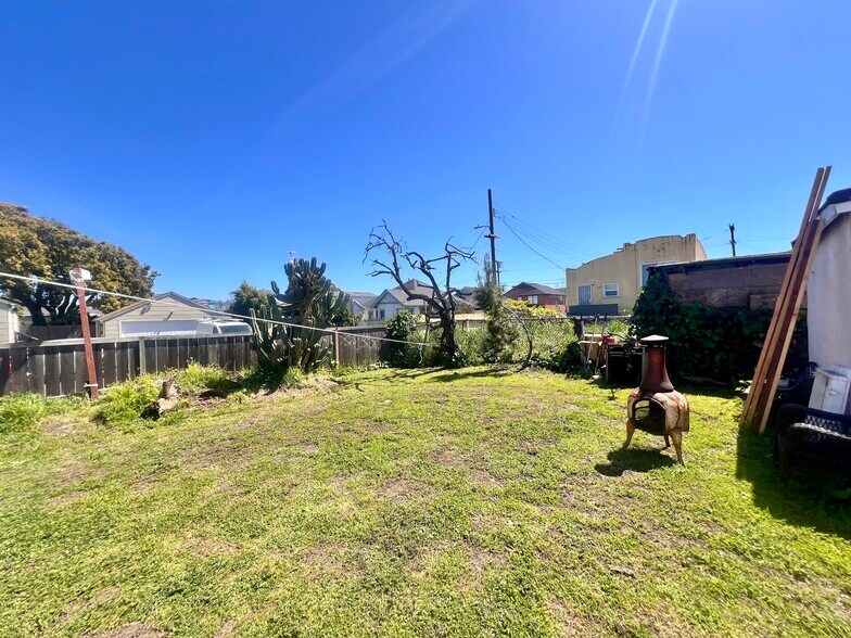 More Photos Of 789 17th St, Richmond Multifamily For Sale
