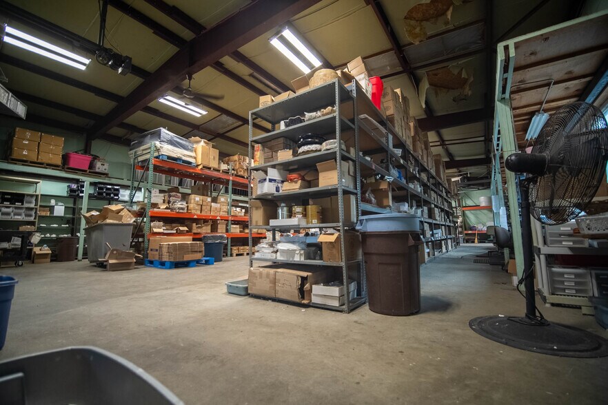 More Photos Of 300 Taugwonk Rd, Stonington Warehouse For Lease