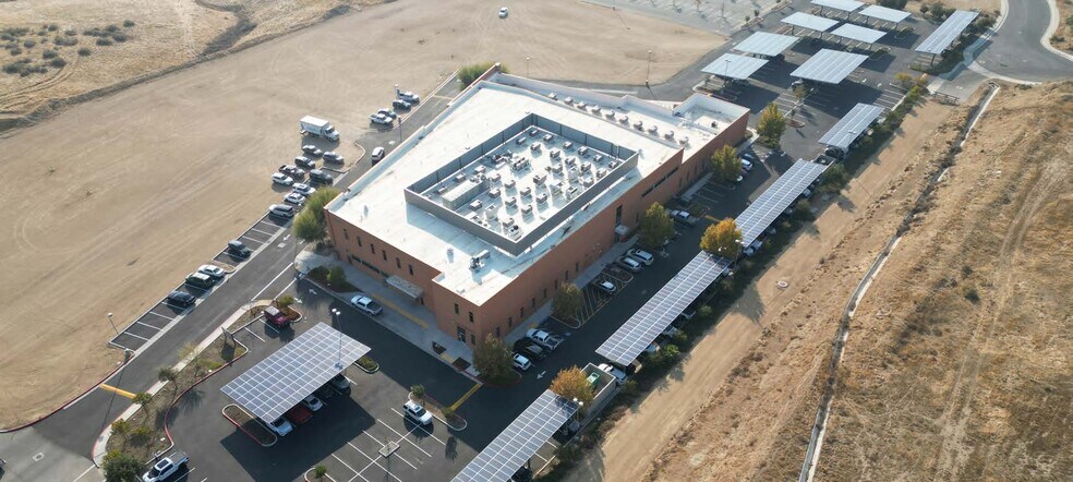 More Photos Of 4500 Morning Dr, Bakersfield Medical For Lease